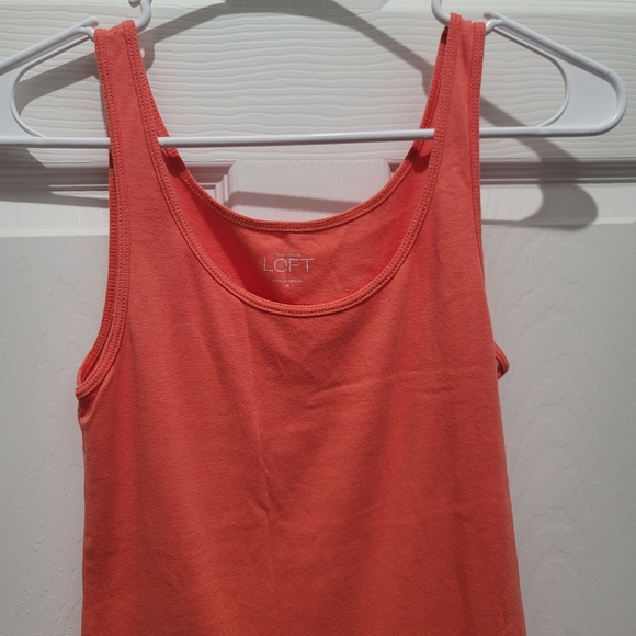 100% Cotton Size Medium LOFT Tank Top - Picture 2 of 5